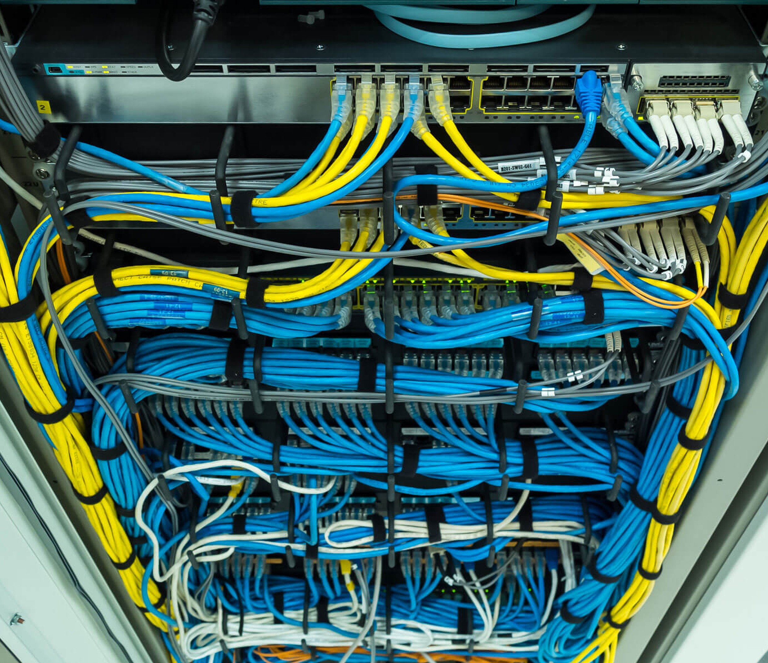 Comunicații Date M-Network